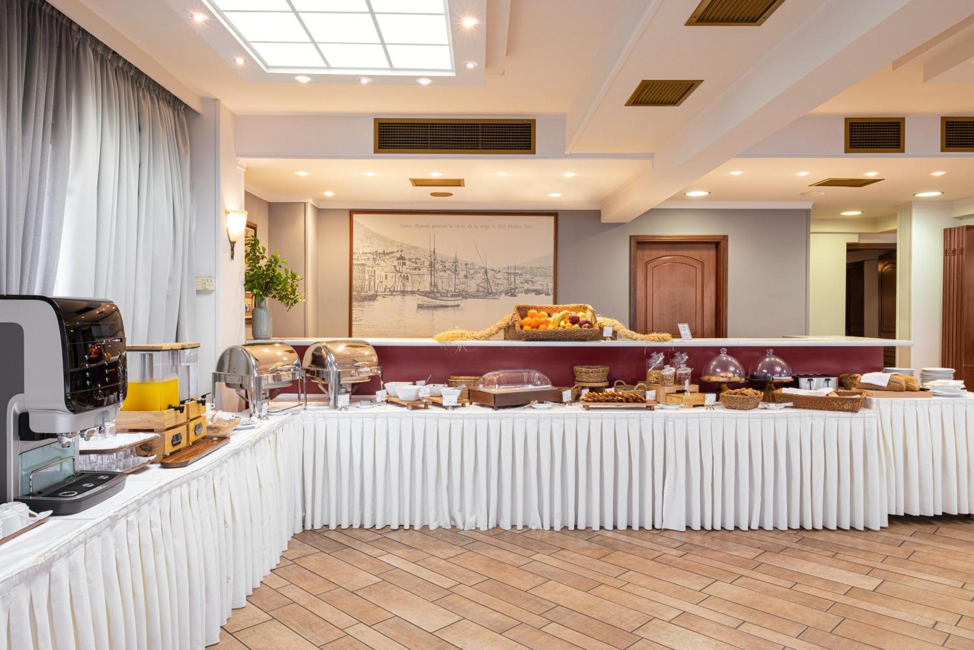 Aeolis Hotel Самос Екстериор снимка