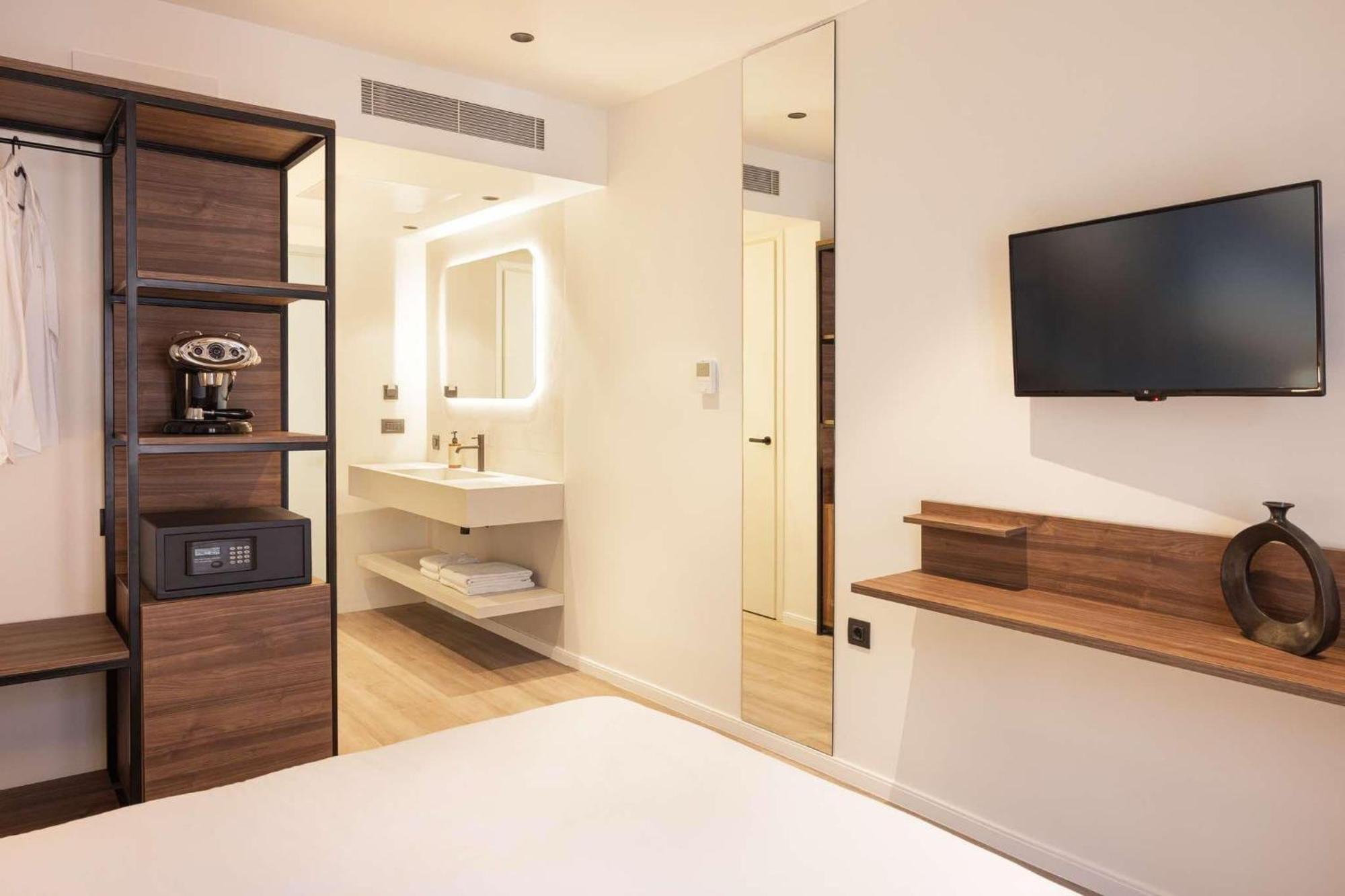 Aeolis Hotel Самос Екстериор снимка