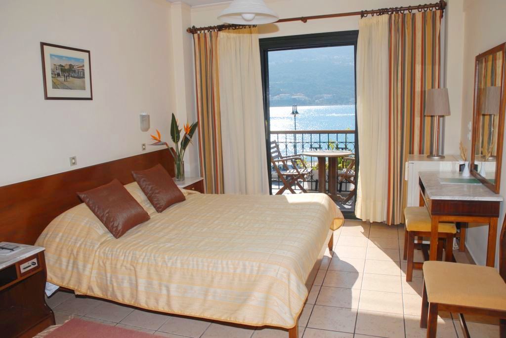 Aeolis Hotel Самос Екстериор снимка